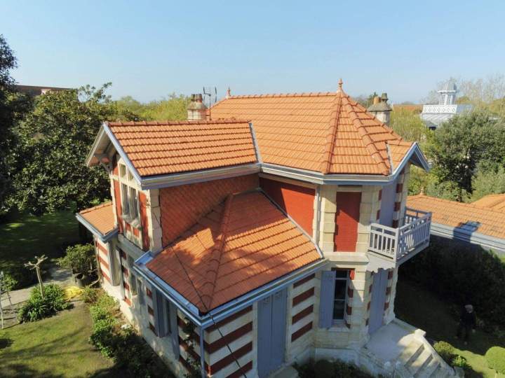 Maison avec toit en tuiles Saint-Médard-en-Jalles